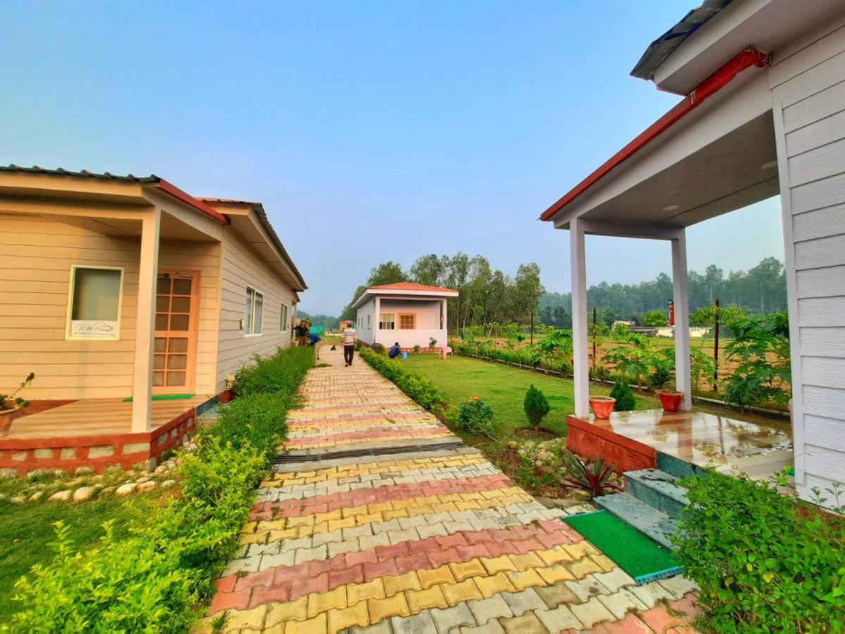 Corbett Veda Inn Рамнагар Екстериор снимка